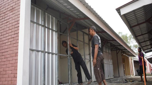 21048928756858b42723925